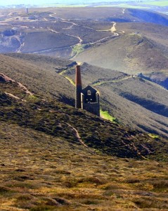 Wheal Coates (borrowed from stagnes.com). I love this unusual view that doesn't show the sea.